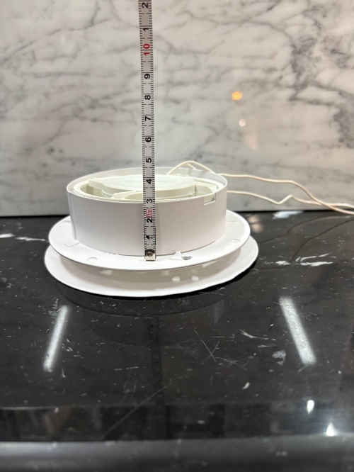 Диффузор на магнитах с вентилятором ТД100 белый орнамент волны 100 мм